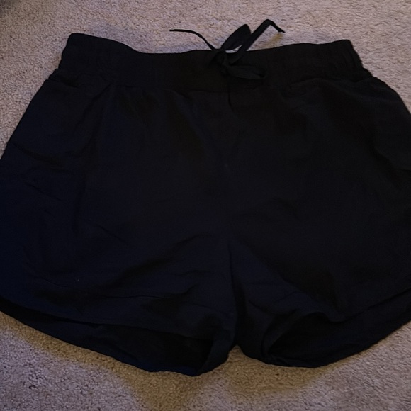 Black running shorts - Picture 8 of 8